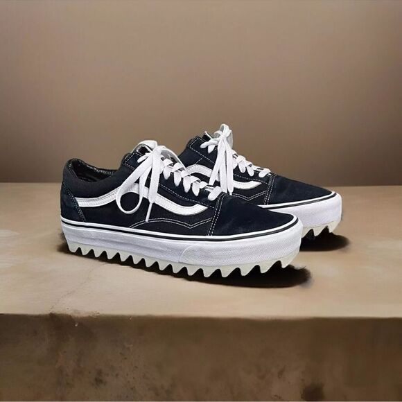 Vans Shoes - Vans Elevated 1.5" Sawtooth Women's Suede / Canvas Black Sneakers Size 10M